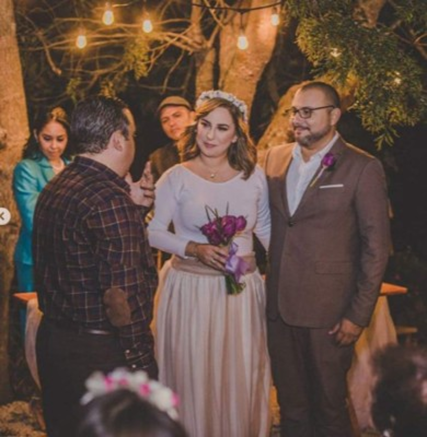 Anna Muñoz, presentadora hondureña, comparte las fotografías de su boda civil