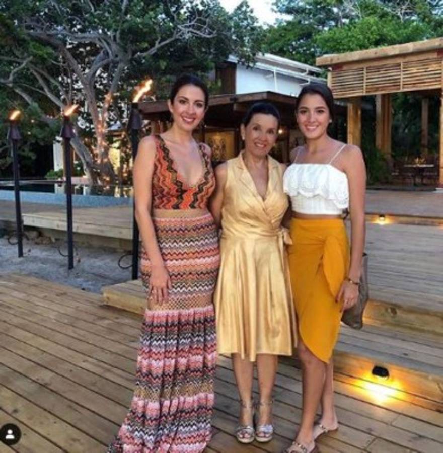 Periodista Maity Interiano disfruta inolvidables vacaciones en Roatán