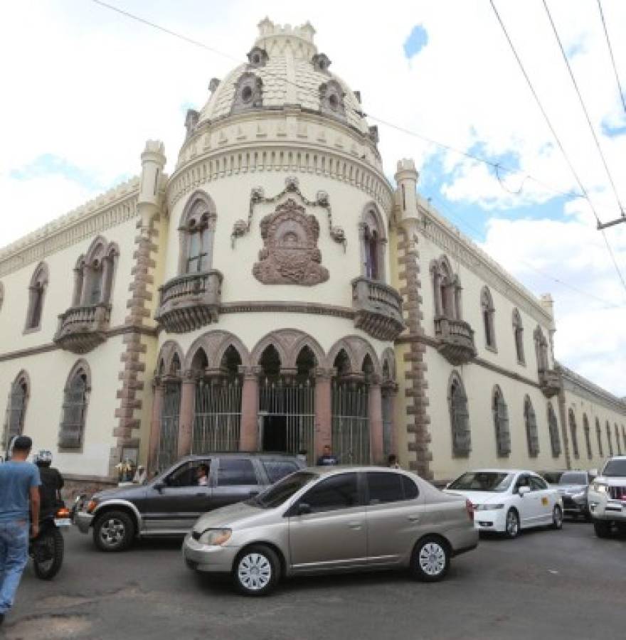 Adobe y piedra sostienen la historia de 10 insignes edificios en la capital de Honduras