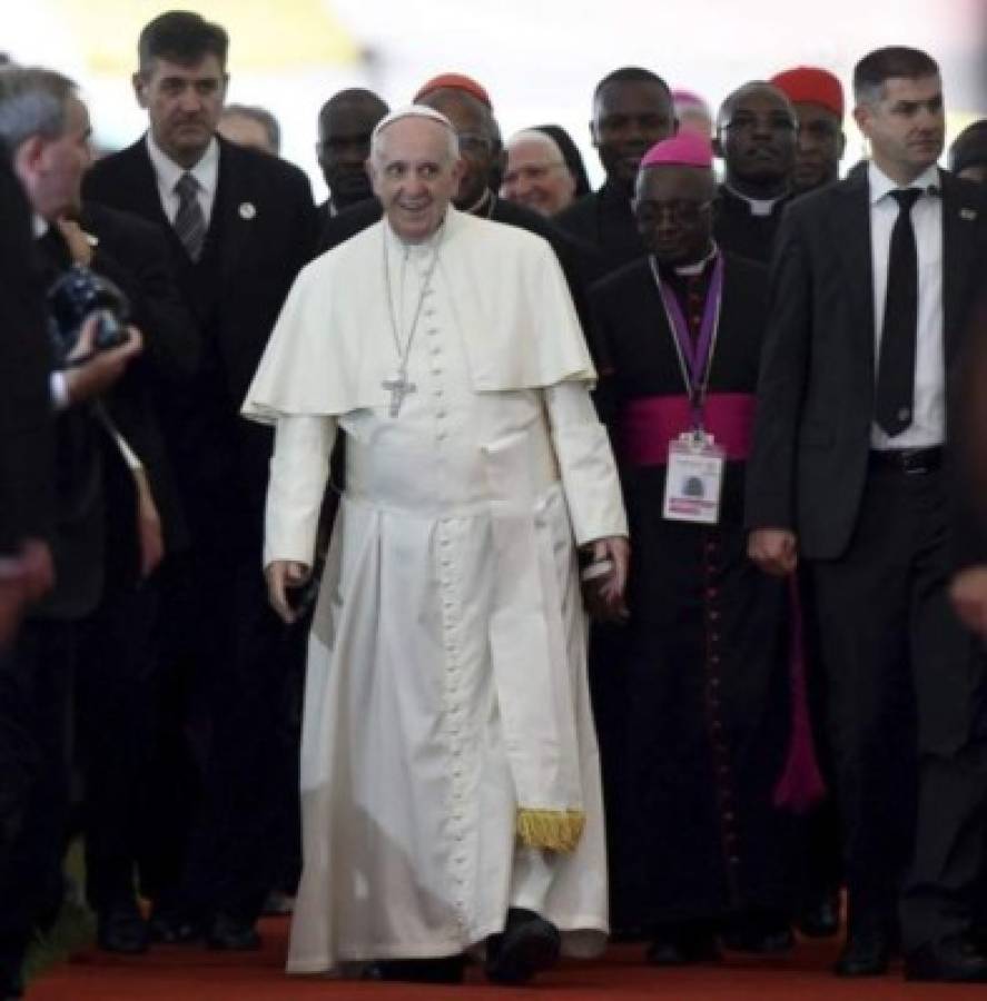 Papa pide luchar contra el extremismo