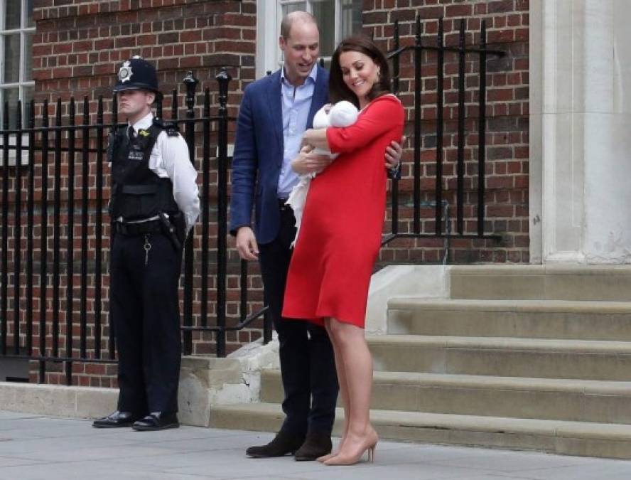 Así es el tercer hijo de Kate Middleton; mostró su figura a horas del parto (Fotos)