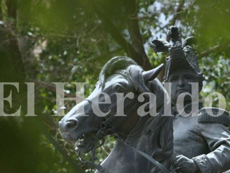Estatua de Francisco Morazán en la Plaza Central de Tegucigalpa.
