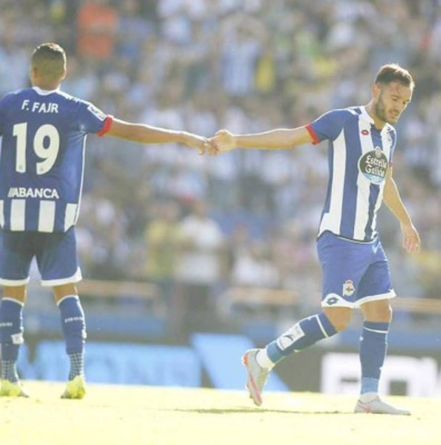 Deportivo golea al Espanyol y el Villarreal es el nuevo líder de España