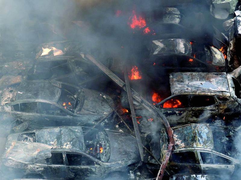 Guerra. Israel lanzó un ataque a gran escala en múltiples lugares de Líbano, y muchos de ellos alcanzaron el centro de Beirut un día después de que Estados Unidos e Irán acordaran un alto al fuego para detener las hostilidades entre ambos.