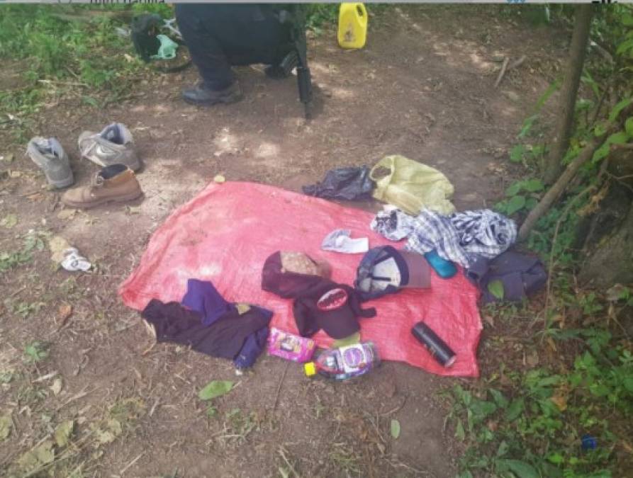 FOTOS: Sangrienta escena donde murieron dos miembros de los 'Mito Padilla' en Olancho