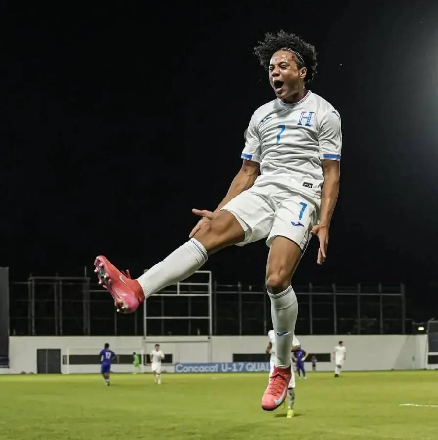 Los nuevos jugadores que convocaría José Molina a la Selección de Honduras