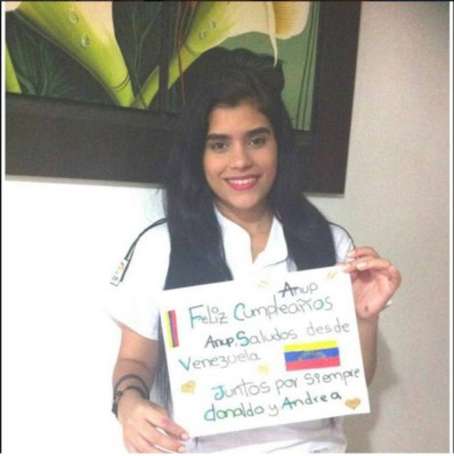 Hondureño celebra de forma 'ingeniosa' primer aniversario de novios