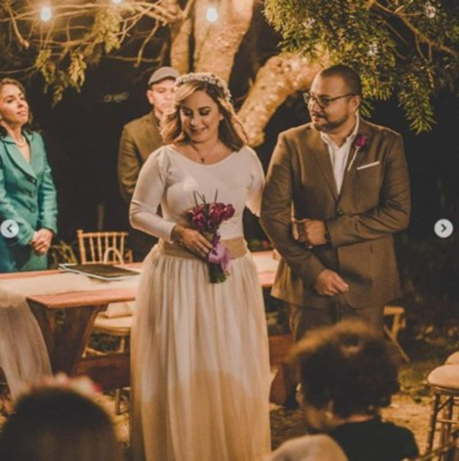 Anna Muñoz, presentadora hondureña, comparte las fotografías de su boda civil