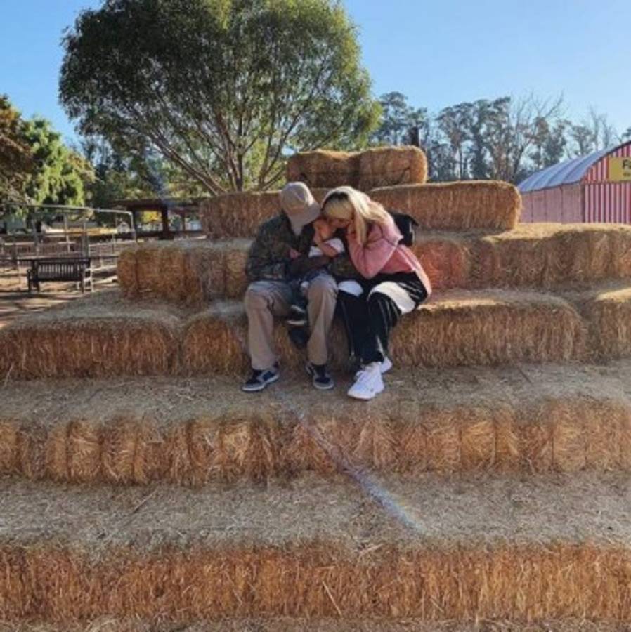 En esta toma aparecen Travis Scott, Stormi y Kylie Jenner.