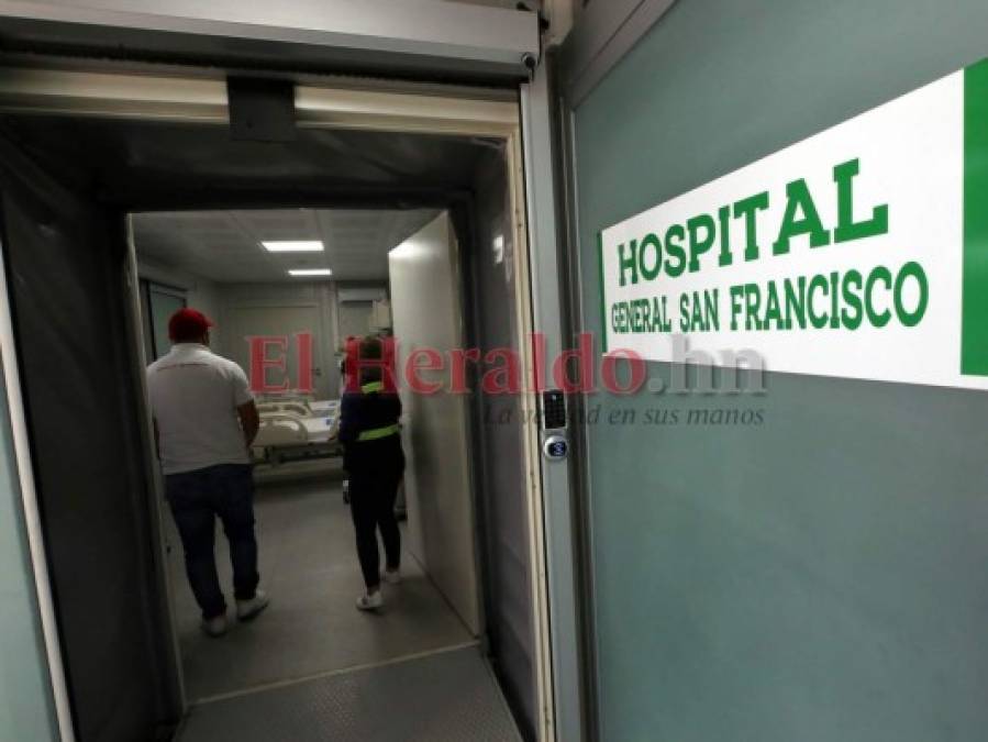 Sin planos, sellado con cartón comprimido y tachuelas: Los daños que presenta la UCI del hospital móvil de Olancho