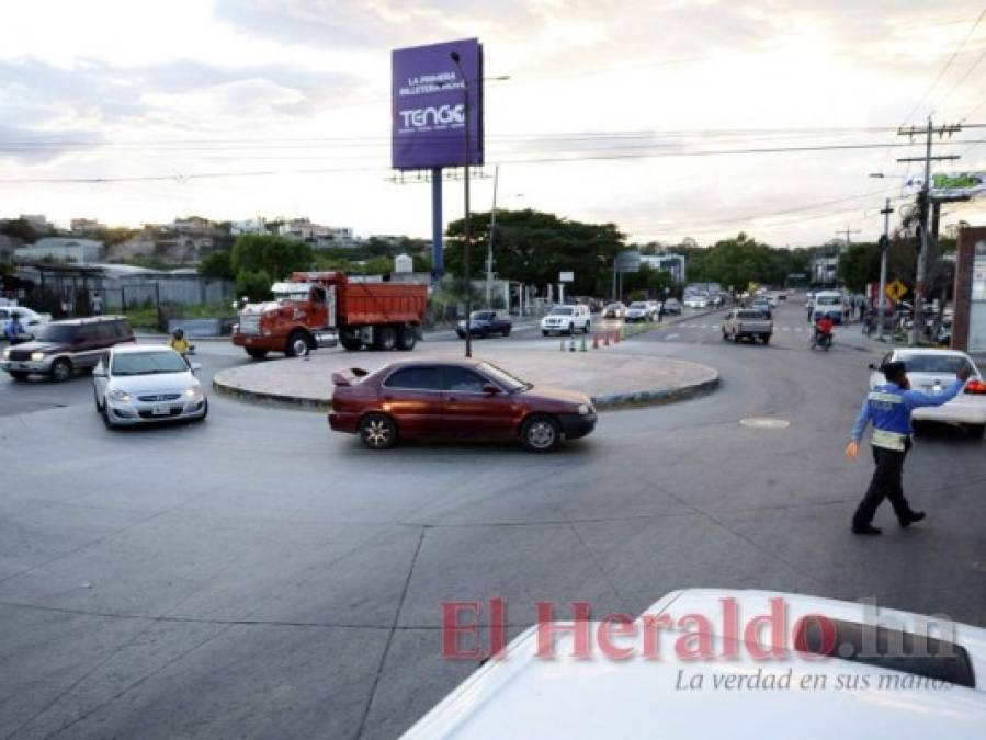 FOTOS: Rotonda en Loarque agudiza caos vial en la salida al sur de la capital