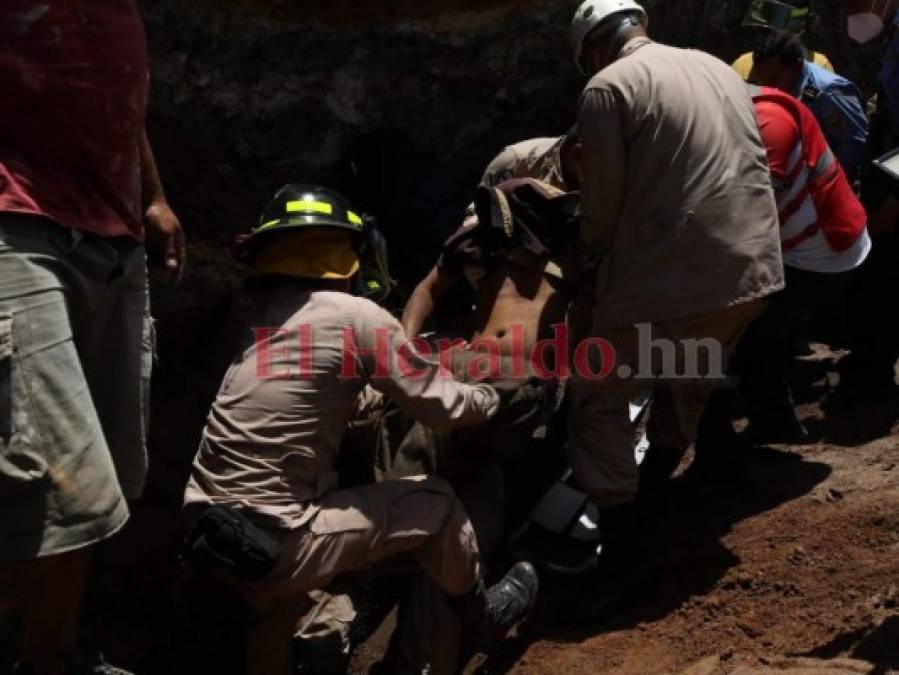 Dramáticas imágenes del rescate de tres hombres soterrados en Sabanagrande (FOTOS)