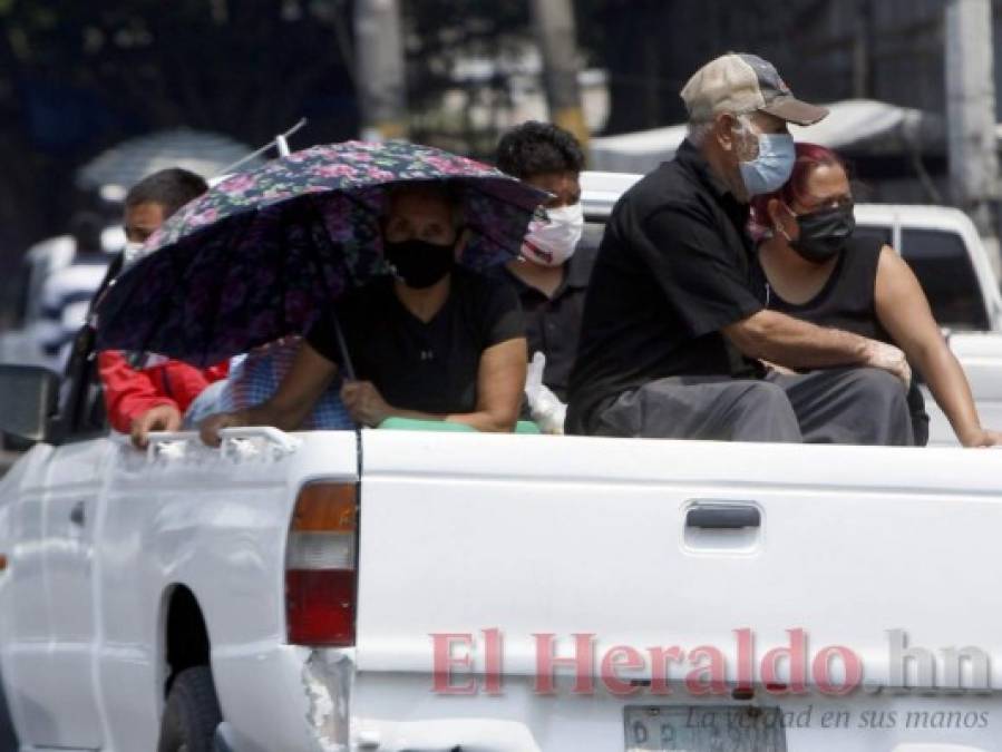 En 'pailas', así se movilizan capitalinos ante falta de transporte público