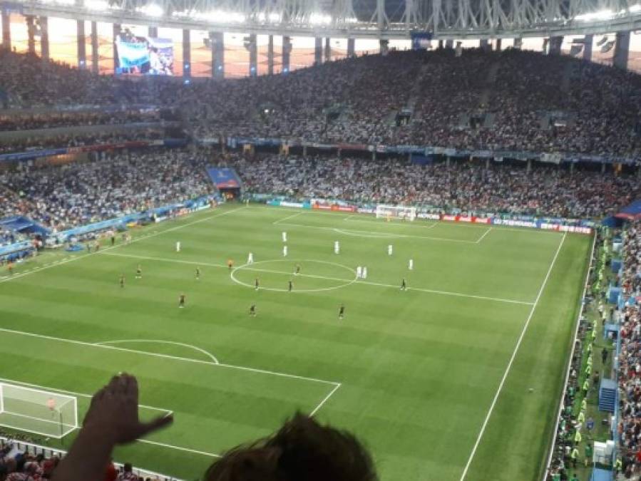 Las fotos de Diego Vazquez, entrenador de Motagua, apoyando a Argentina desde el Mundial Rusia 2018