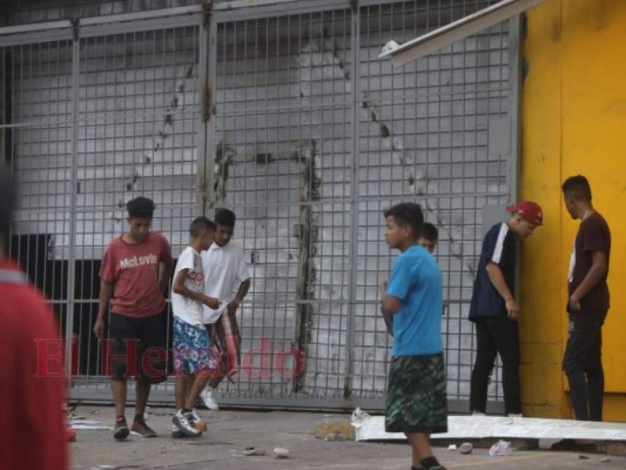Las fotos no vistas de los saqueos en la capital de Honduras