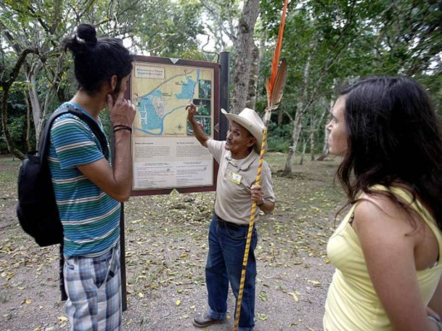 Los turistas atraídos por la cultura Maya