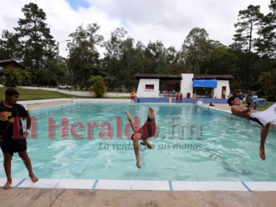 En familia y sofocando el calor: Así disfrutan los capitalinos del Feriado Morazánico