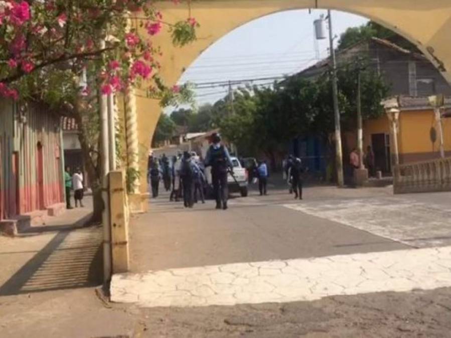 Fotos: Enfrentamiento tras sepelio de menor que murió en una protesta en Choluteca