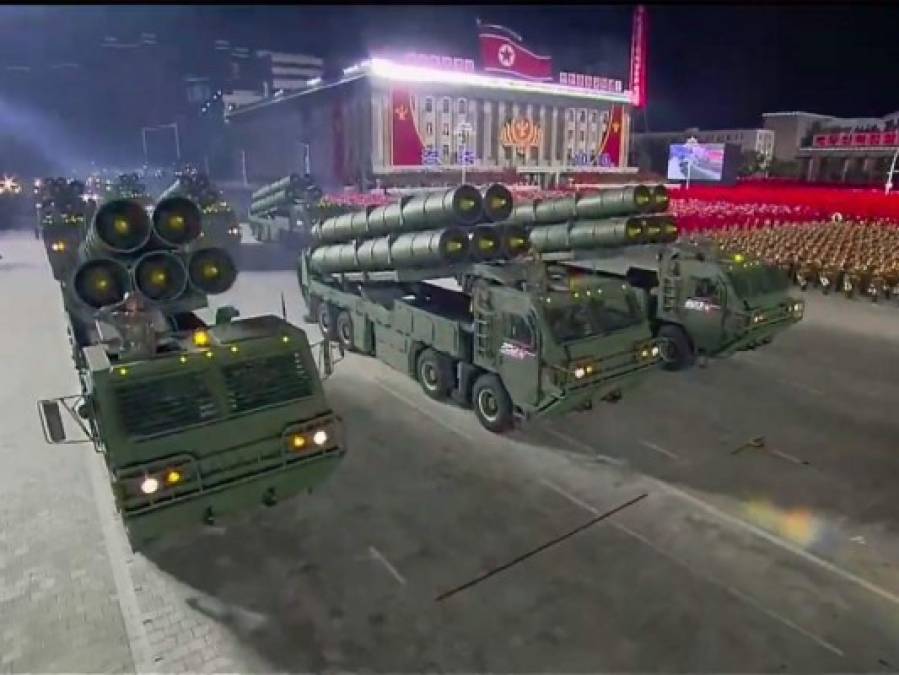El poderoso arsenal que Kim Jong Un presumió ante el mundo