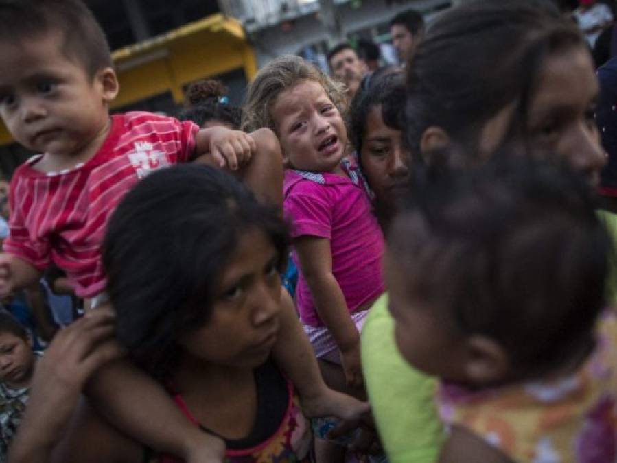 FOTOS: Ellos son los niños hondureños de la caravana migrante que buscan llegar a Estados Unidos
