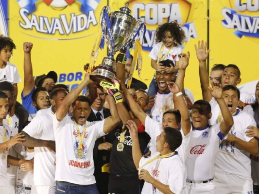 Las 22 copas que ganó Rafael Ferrari como presidente de Olimpia