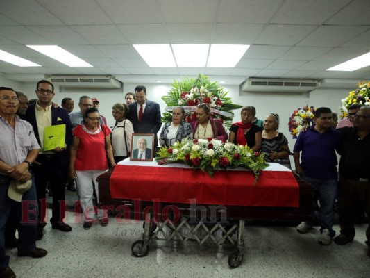 FOTOS: Lo que no se vio del velorio del exalcalde Roberto 'Pelón' Acosta