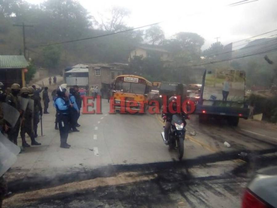 FOTOS: Tomas y desalojos en distintas carreteras de Honduras