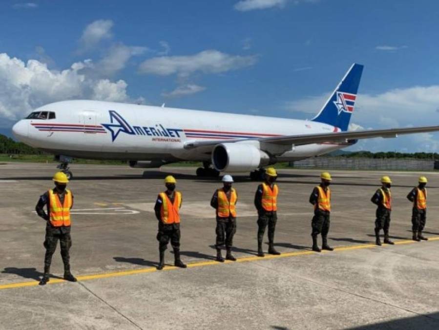 FOTOS: Así fue el recibimiento al lote de vacunas más grande donado a Honduras