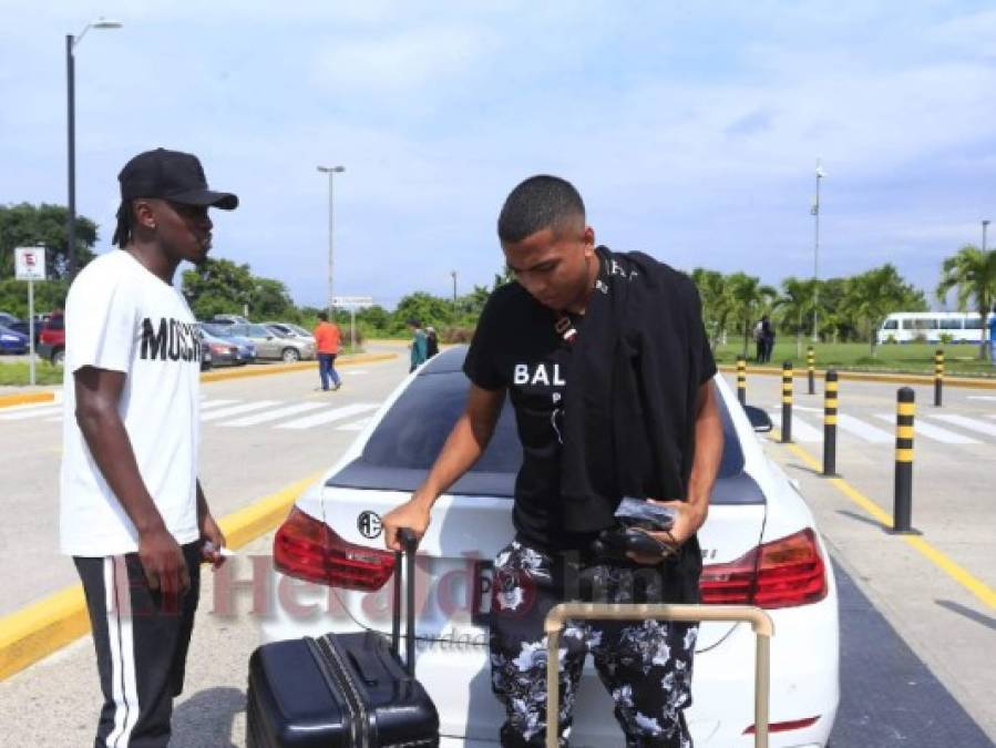 Sonrientes y emocionados, así viajaron los legionarios de la H tras vencer a Trinidad