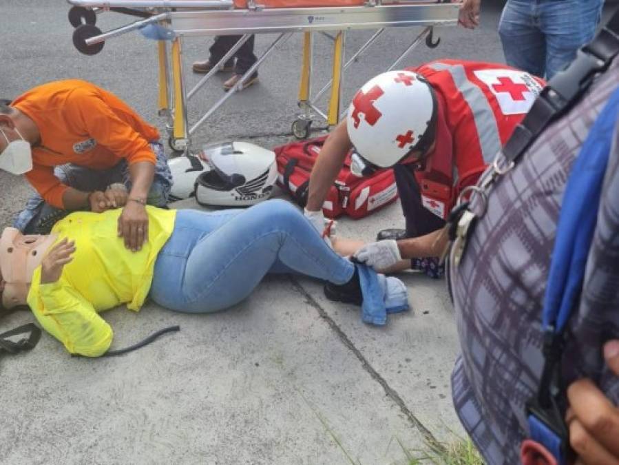 Imágenes del aparatoso accidente que sufrieron reportera y camarógrafo de HCH en la capital