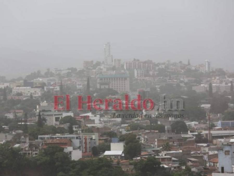 Las imágenes de la nube de polvo del Sahara sobre la capital hondureña