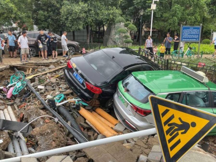 Impactantes imágenes de las inundaciones que dejan 25 muertos en China