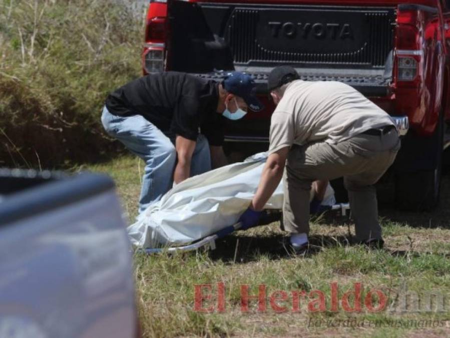 Las dramáticas imágenes del hallazgo del cadáver de un taxista raptado en la capital (FOTOS)