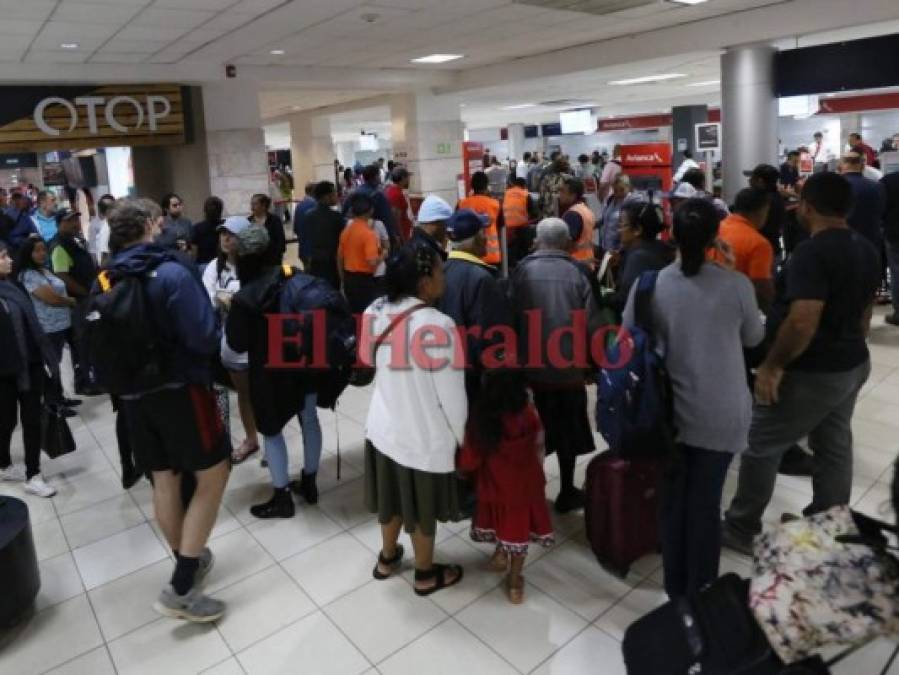 FOTOS: Así está el ambiente en el aeropuerto Toncontín tras supensión de vuelos