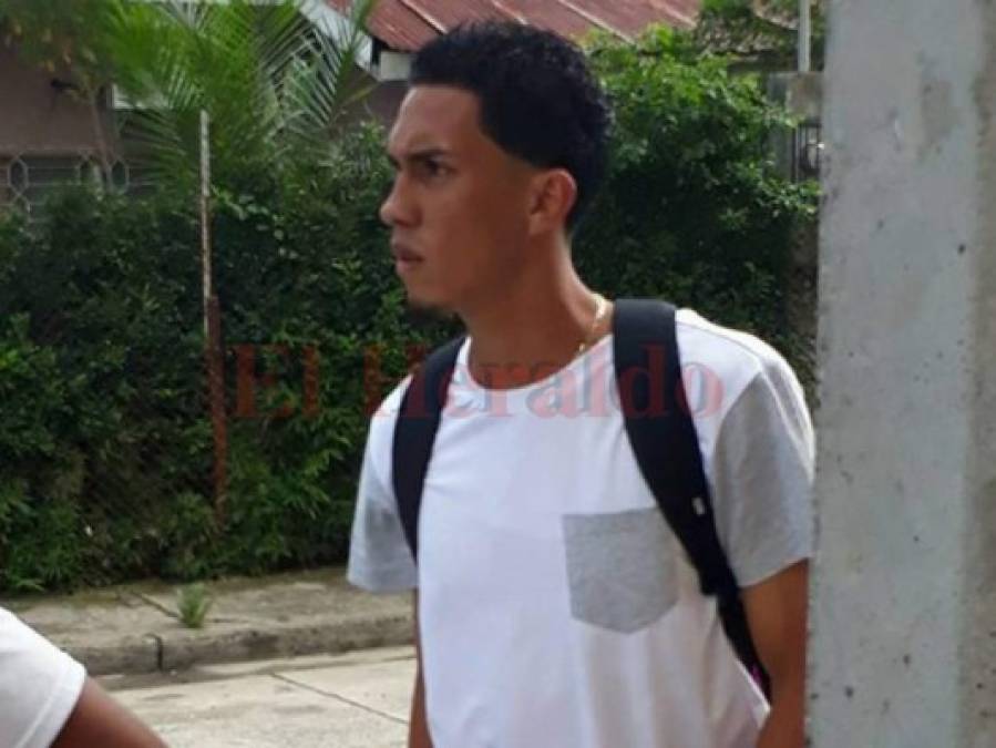 Seleccionados hondureños llegan al hotel para la Operación Canguro
