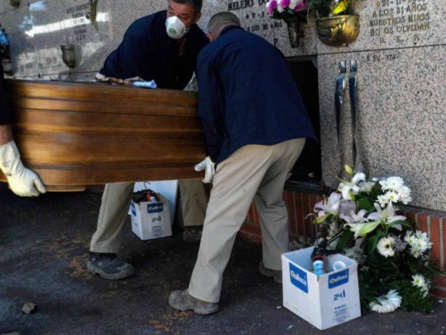 FOTOS: España recorta muertes por coronavirus; mientras el encierro continúa