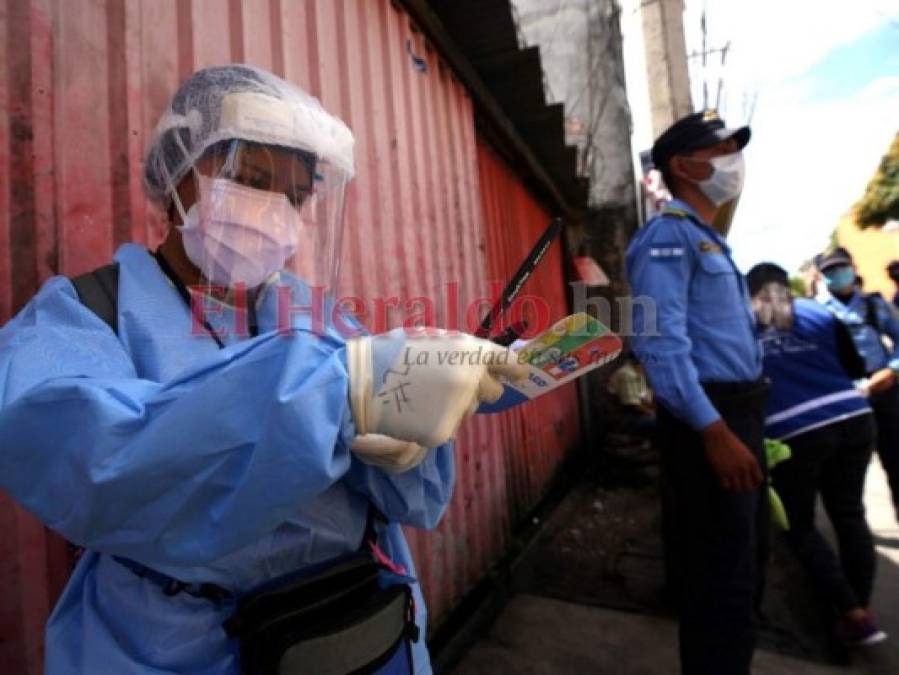 Centros de triaje vacíos e intensas labores de brigadas médicas en la capital (FOTOS)