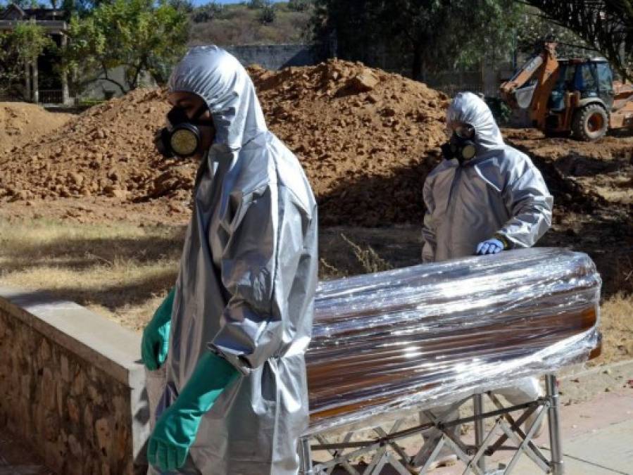 Cadáveres se acumulan en casas por falta de espacio en cementerios de ciudad boliviana