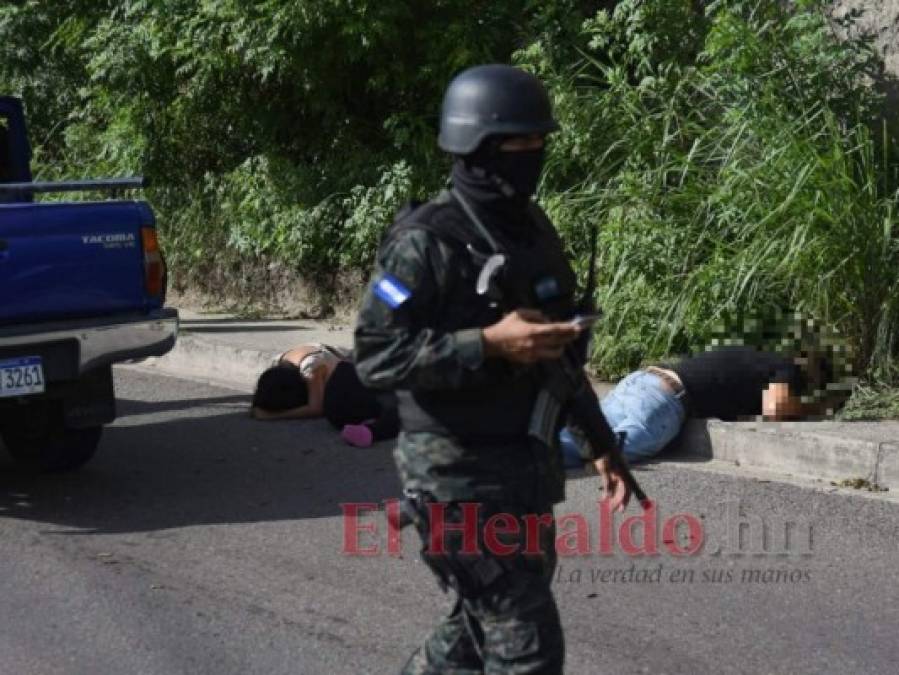 Desgarradora escena de pareja emboscada y acribillada en la capital (FOTOS)