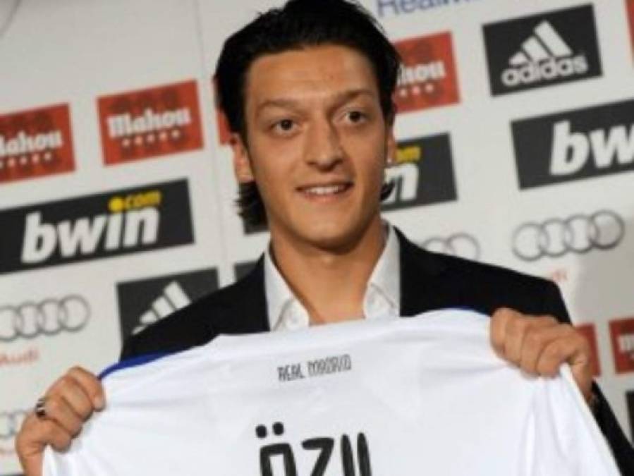 Mesut Özil y las polémicas que han salpicado su carrera