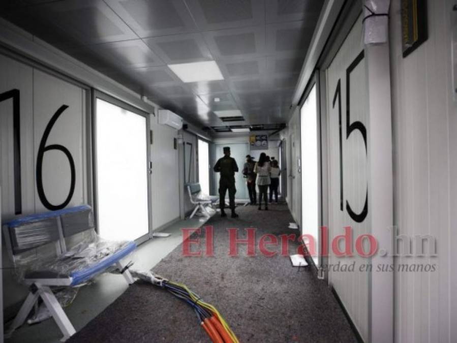 Hospital móvil de Tegucigalpa por dentro: así avanza ubicación de accesorios (FOTOS)