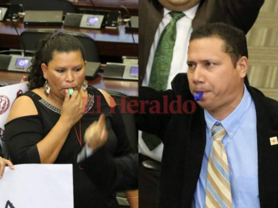 Así fue la protesta de los diputados de Libre en la sesión del Congreso Nacional este jueves