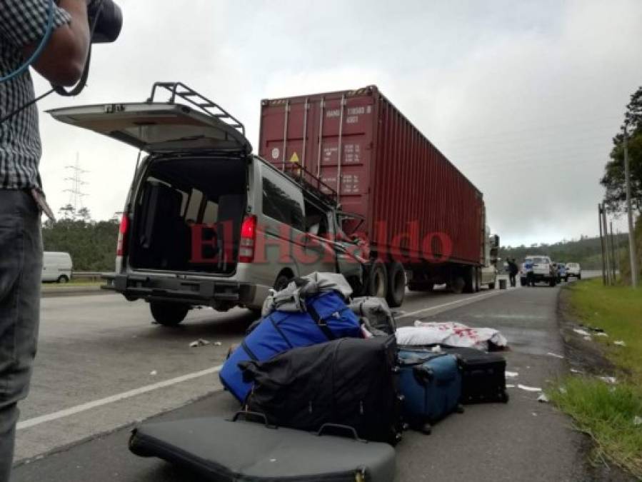 Así ocurrió el trágico accidente entre un busito y una rastra en la carretera al norte