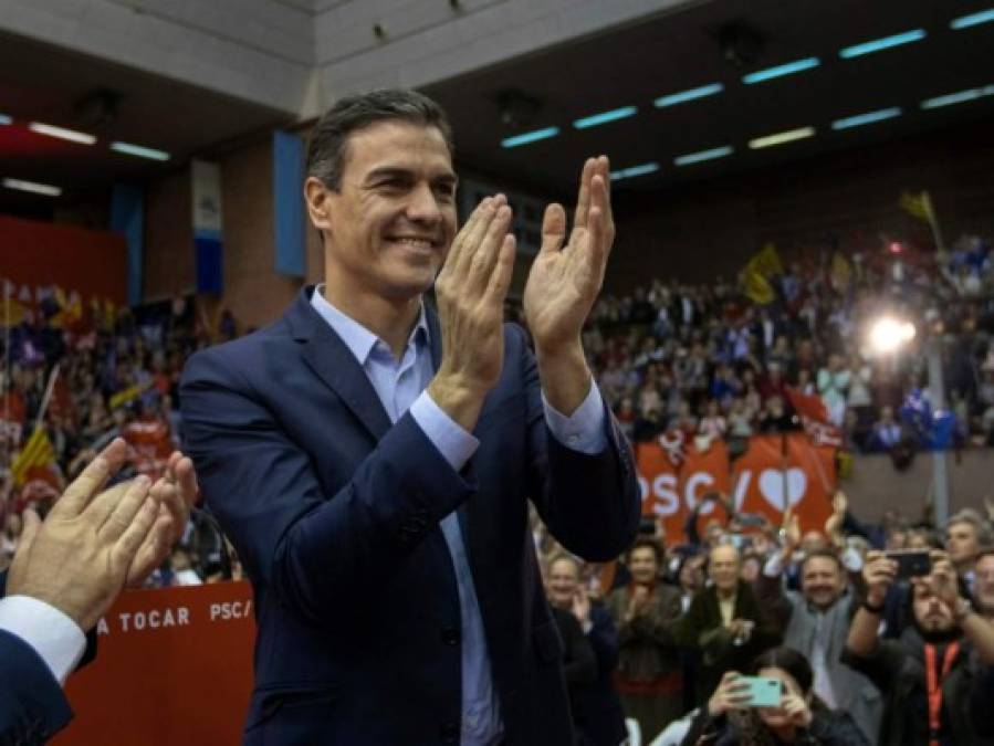 10 datos que no conocías de Pedro Sánchez, el socialista que se alzó como ganador de las elecciones en España