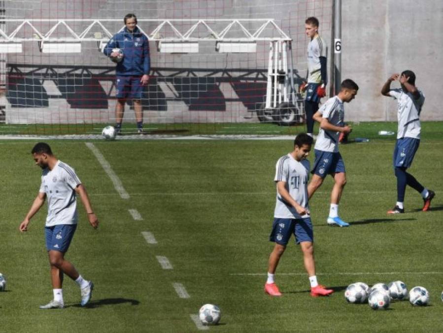 FOTOS: Bayern retoma sus entrenamientos pero manteniendo las distancias