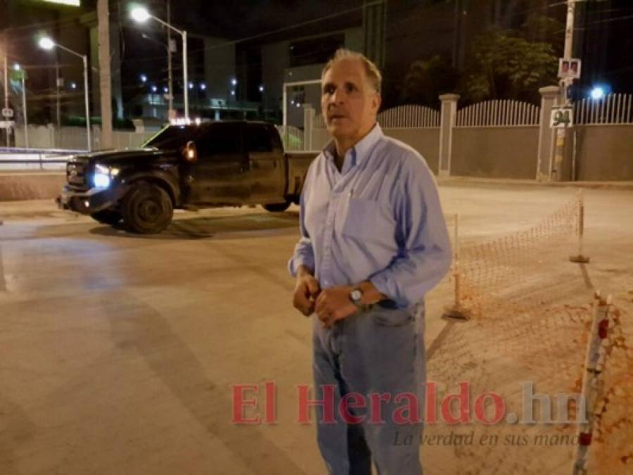 FOTOS: Así quedó el vehículo del alcalde capitalino 'Tito' Asfura tras aparatoso accidente