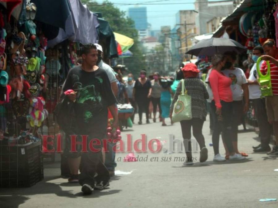 Con aglomeración y sin bioseguridad operan mercados capitalinos (FOTOS)