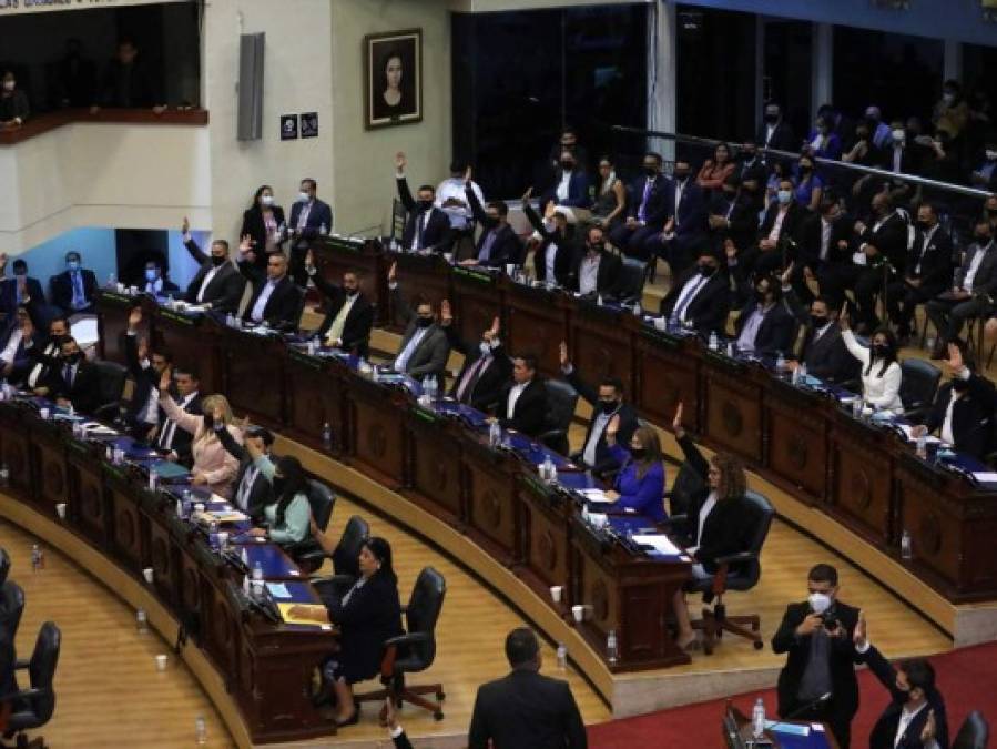 El Salvador: ellos son los magistrados y el fiscal impuestos por la Asamblea Legislativa