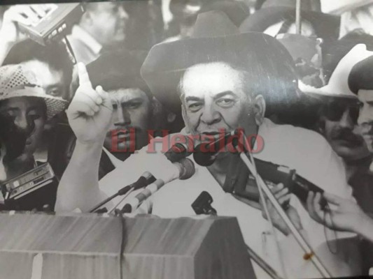 Fotografías de antaño del expresidente Roberto Suazo Córdova