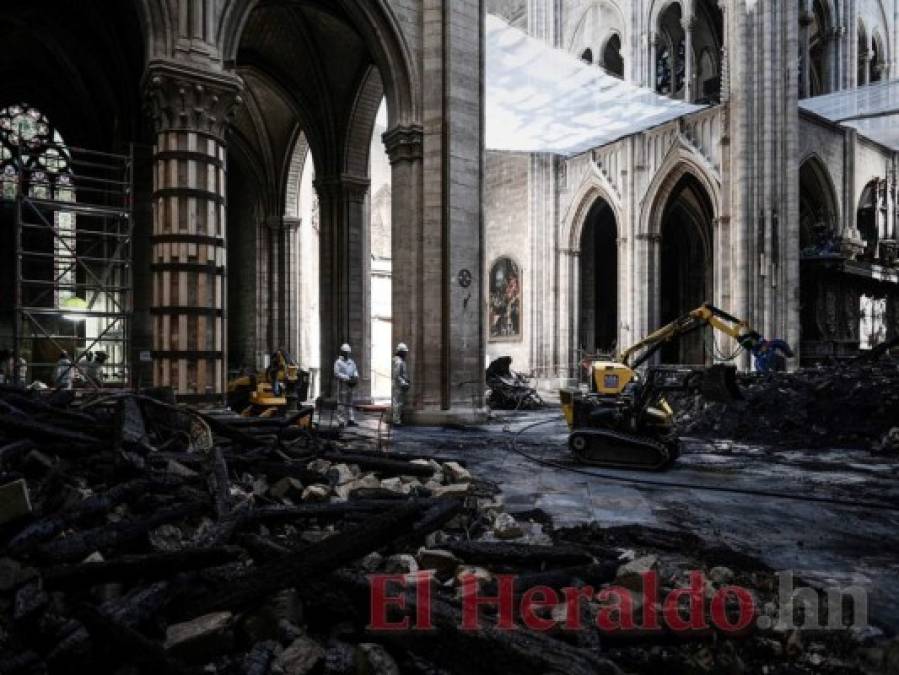 Así luce la catedral de Notre Dame a un mes del incendio